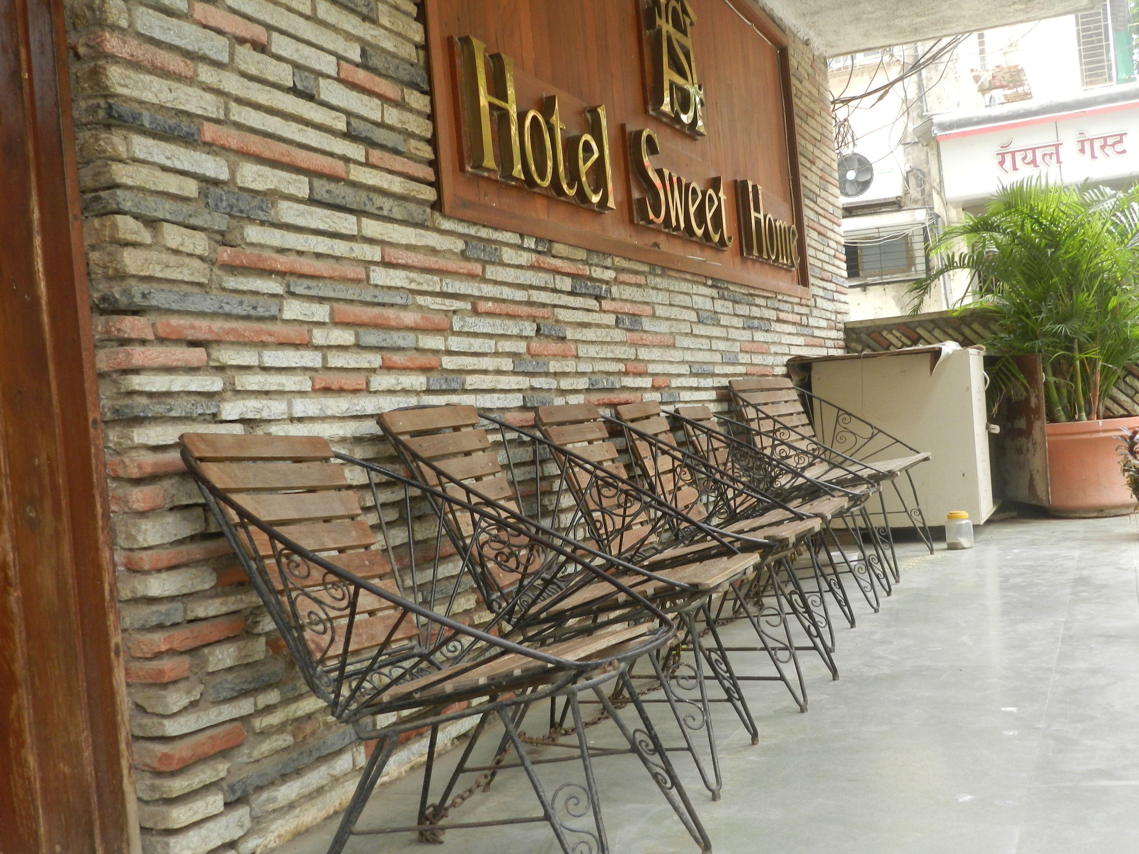 Hotel Sweet Home - Mumbai — Photos 1
